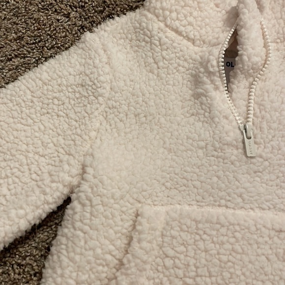2T Old Navy white fleece half zip-up - Picture 4 of 4